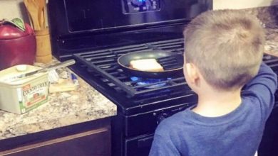 Photo of Mom received criticism for posting pictures of her kid performing housework, such as cleaning and cooking, online.